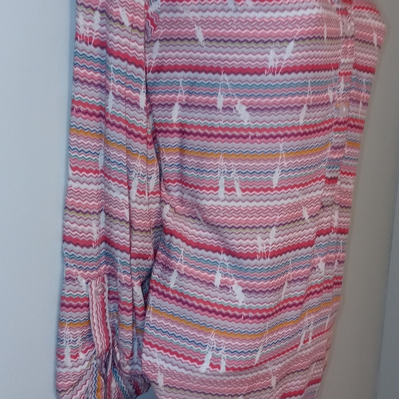 Kaktus Hi-Low Blouse Size Large Multi Color Stripes Soft 100% Rayon - Picture 12 of 14
